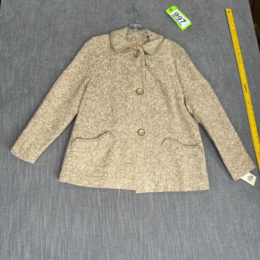 Vintage Womens Tweed Jacket 40B Beige Long Sleeve Winter Warm Button Front Retro